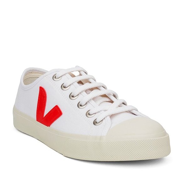 Veja Shoes - Veja Wata Canvas Sneakers in White Pekin